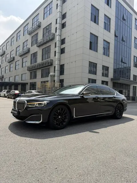 BMW 7 Series 2021