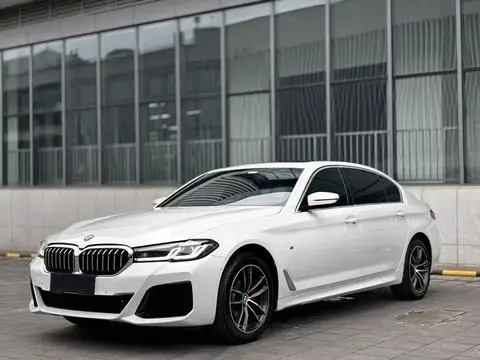 BMW 5 Series 2022 — фото 1