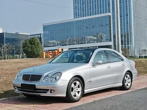 Mercedes-Benz E-Class 2005