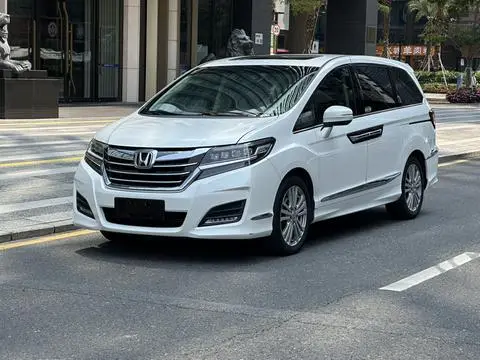 Honda 艾力绅 2016