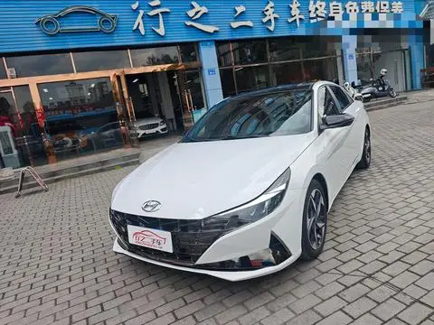 Hyundai Elantra 2021