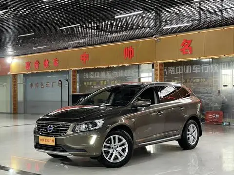 Volvo XC60 2017 — фото 1
