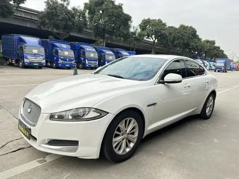 Jaguar XF 2013