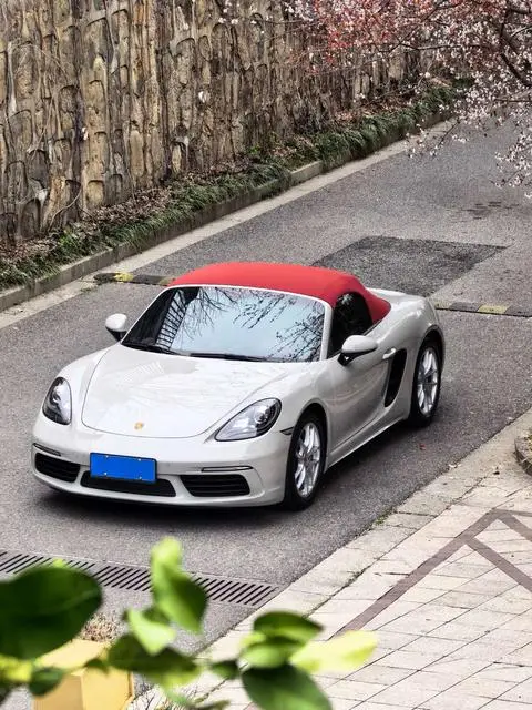 Porsche 718 2023