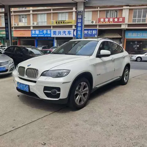 BMW X6 2011