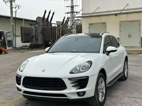 Porsche Macan 2014