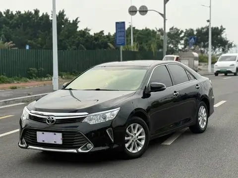 Toyota Camry 2015