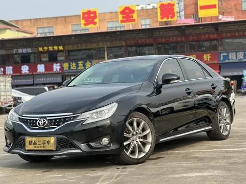 Toyota Reiz 2013
