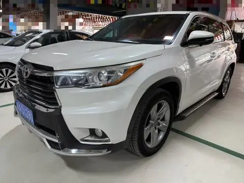 Toyota Highlander 2017 — фото 1