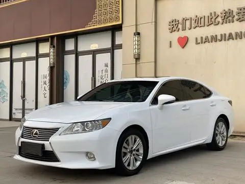 Lexus ES 2013