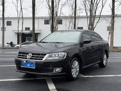 Volkswagen Lavida 2015