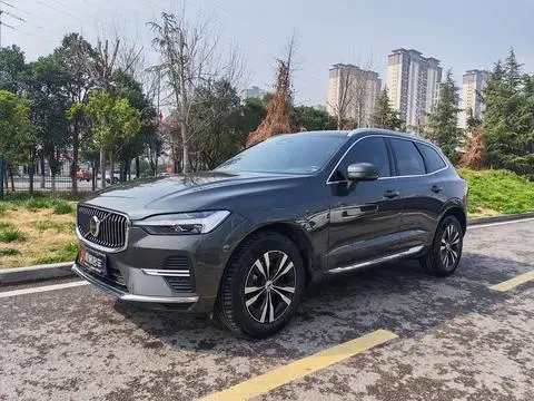 Volvo XC60 2022