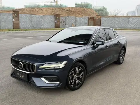 Volvo S60 2023