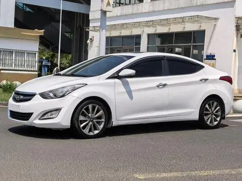 Hyundai Elantra Langdong 2015