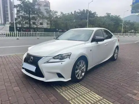 Lexus IS 2015
