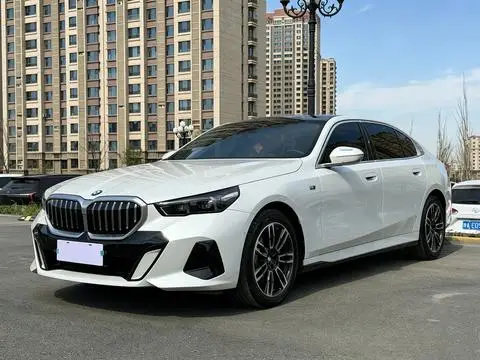 BMW 5 Series 2024