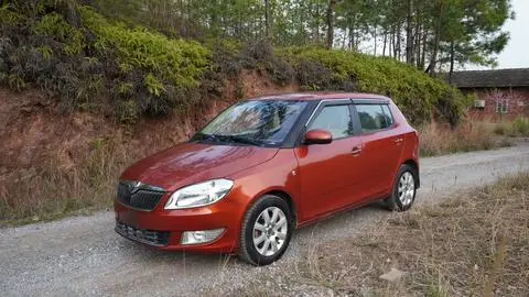 Skoda 晶锐 2012