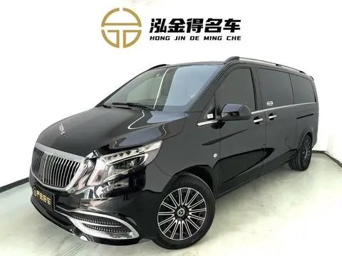 Mercedes-Benz 威霆 2018