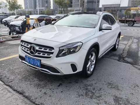 Mercedes-Benz GLA 2019 — фото 1
