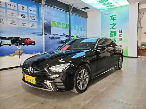 Mercedes-Benz E-Class 2022