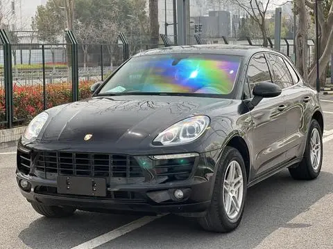 Porsche Macan 2014 — фото 1