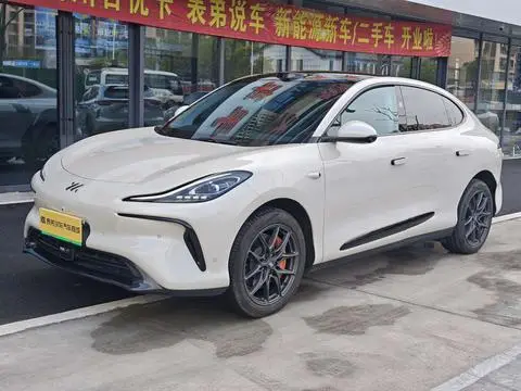IM Motors 智己LS6 2023