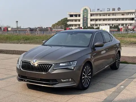 Skoda Superb 2016