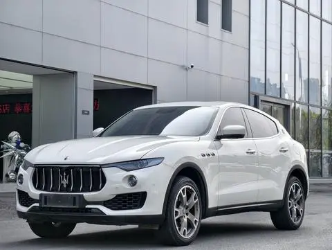 Maserati Levante 2018 — фото 1