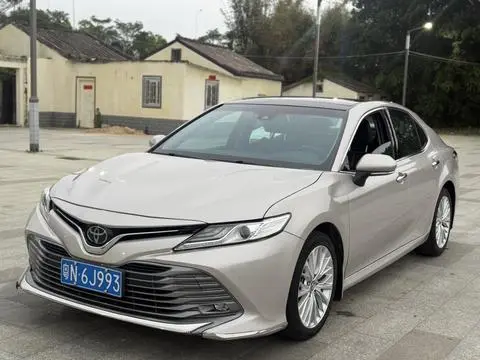 Toyota Camry 2019