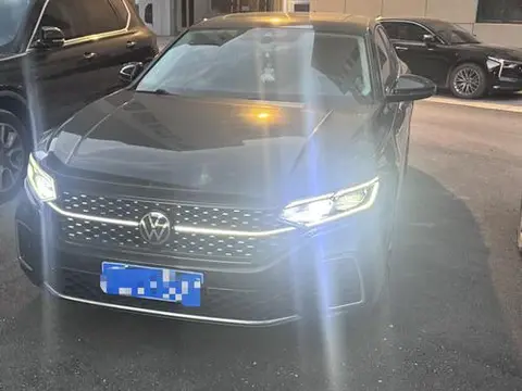 Volkswagen Passat 2022