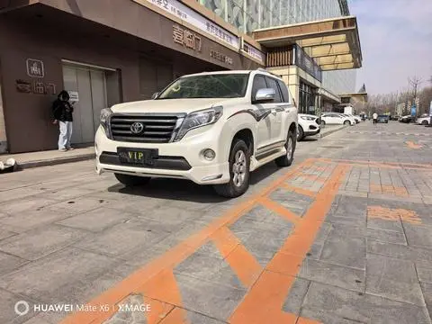 Toyota Prado 2017 — фото 1