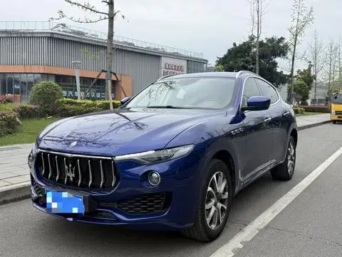 Maserati Levante 2016 — фото 1