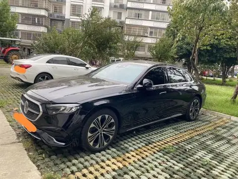 Mercedes-Benz E-Class 2024