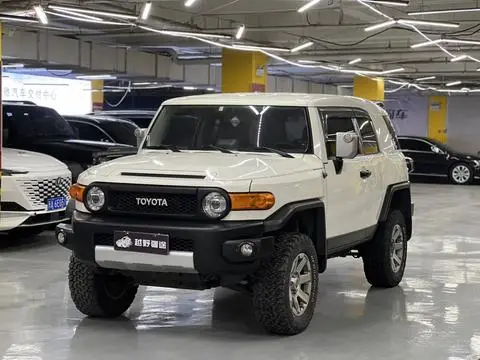 Toyota FJ 酷路泽 2019
