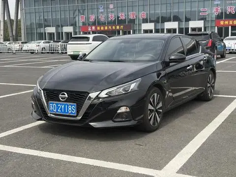 Nissan Teana 2022