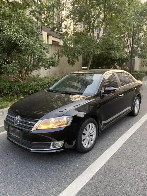 Volkswagen Lavida 2013