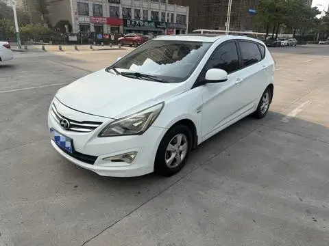 Hyundai Reina 2014