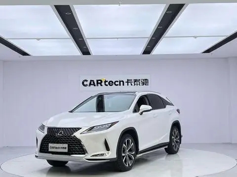 Lexus RX 2020