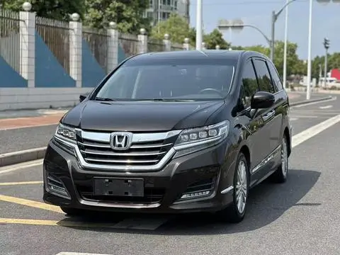Honda 艾力绅 2016