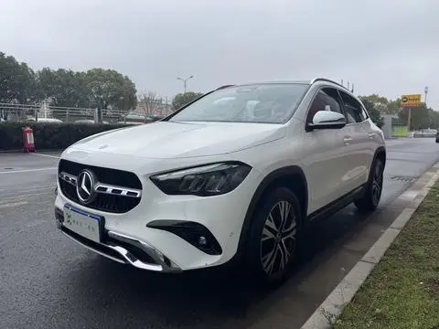 Mercedes-Benz GLA 2024 — фото 1