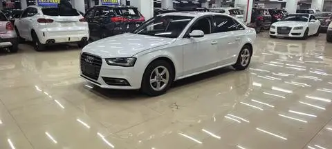 Audi A4L 2015