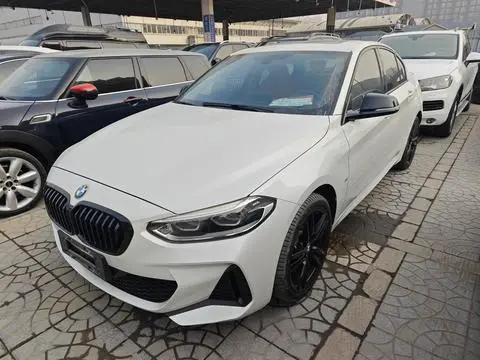 BMW 1 Series 2021