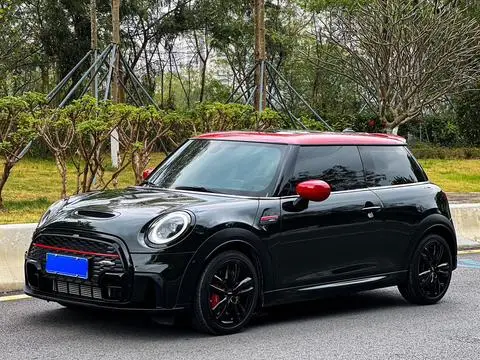 MINI JCW 2023