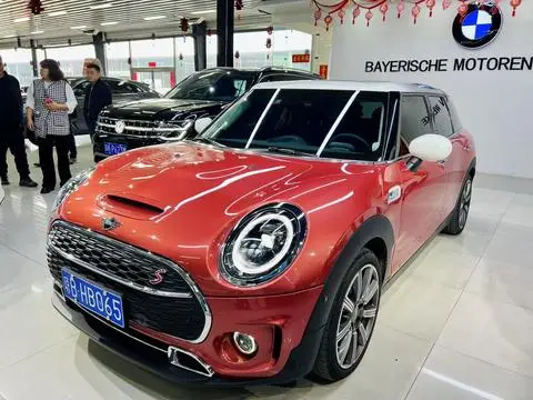 MINI CLUBMAN 2023