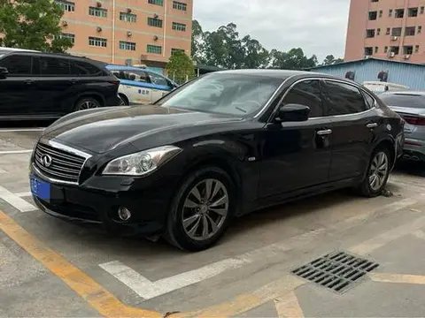 Infiniti M Series 2012