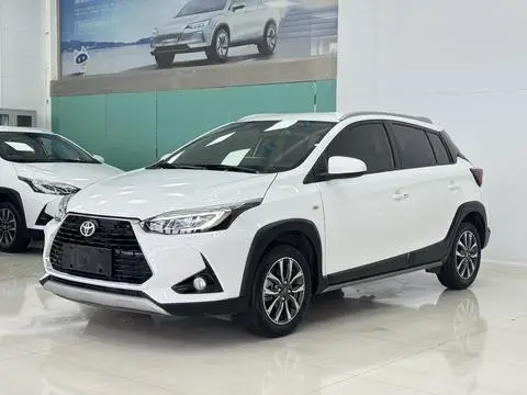 Toyota YARIS L 2022