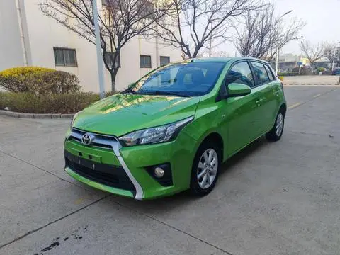 Toyota YARIS L 2014 — фото 1