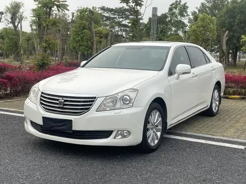 Toyota Crown 2010