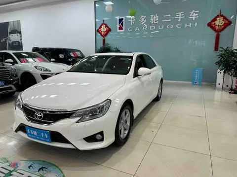 Toyota Reiz 2013