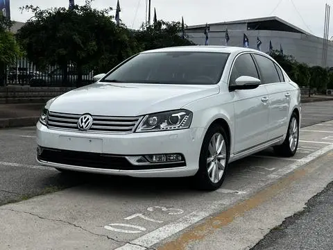 Volkswagen Magotan 2013